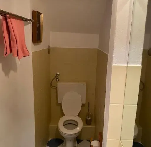 'round The Corner * Piran