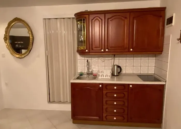 'round The Corner 아파트 피란