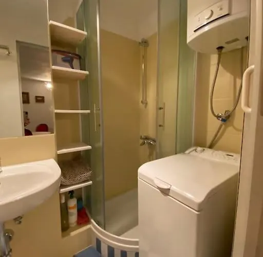 'round The Corner 公寓 *